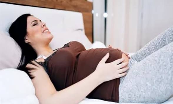 Как происходят схватки у беременных перед родами