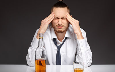 Лекарства, несовместимые с алкоголем: самые опасные сочетания