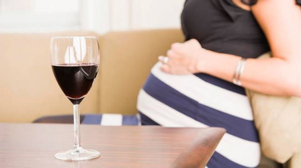 Можно ли употреблять алкоголь во время беременности