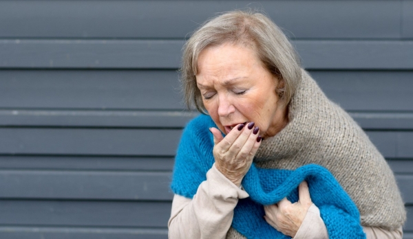 Причины и лечение кашля со свистом