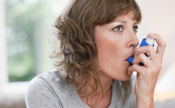 Причины, симптомы и лечение сильного кашля