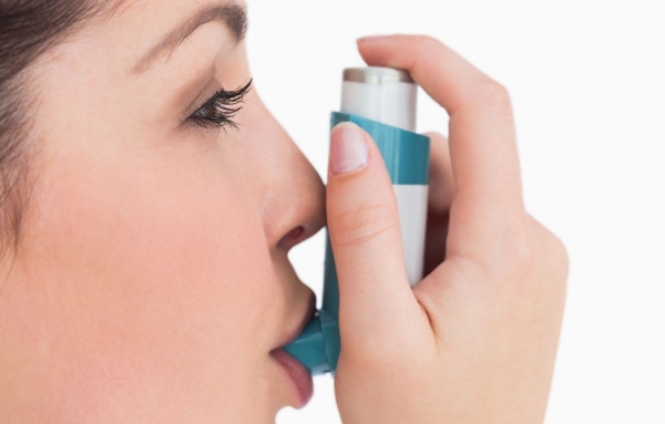 Удушающий кашель у взрослого – причины и лечение